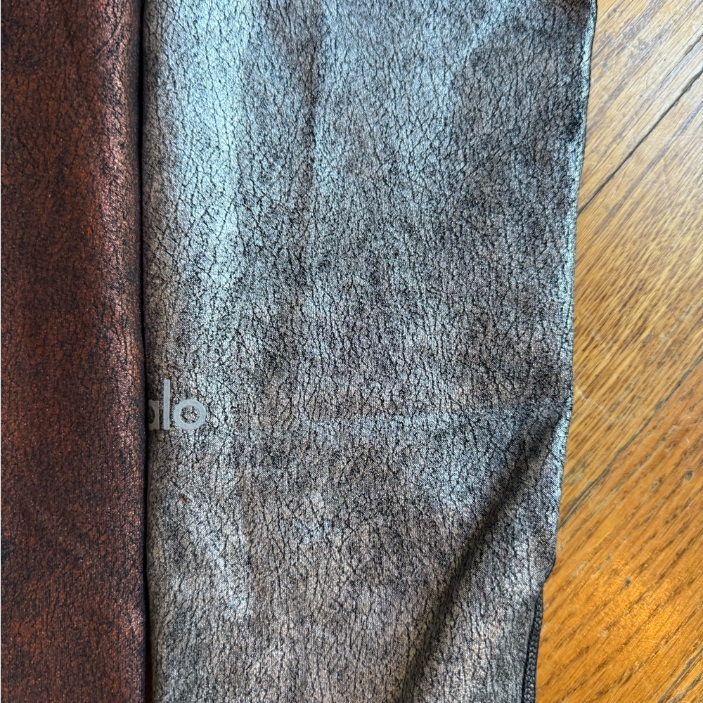 ALO Airbrush Metallic High Rise Leggings 3 Pairs size: Small - Picture 7 of 8